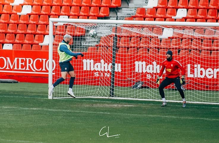 アルバロ・バスケスさんのインスタグラム写真 - (アルバロ・バスケスInstagram)「Hoy entrenamos de tarde, ya queda menos para el sábado ⚽️」11月27日 22時50分 - alvarovazquez91