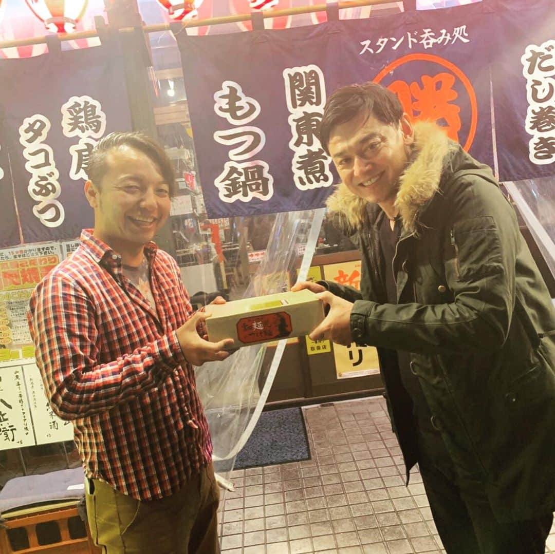 宮田麺児さんのインスタグラム写真 - (宮田麺児Instagram)「リターン つけ麺とどけに行った  そこには めちゃくちゃ楽しい何かがあった！」11月27日 22時59分 - miyatamenji