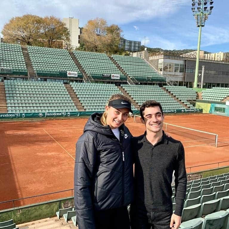 ハビエル・フェルナンデスさんのインスタグラム写真 - (ハビエル・フェルナンデスInstagram)「¡¡Eres una crack, @paulabadosa15 !!🎾 💪🏼Ejemplo de lucha y superacion🙌🏼」11月27日 23時11分 - javierfernandezskater