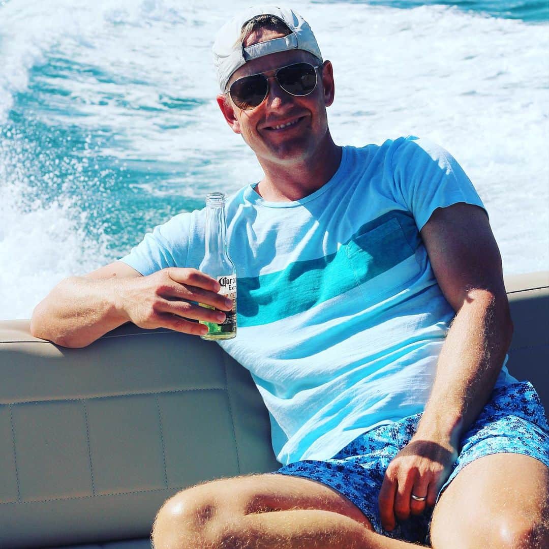 ルーク・ドナルドのインスタグラム：「Lovely day with friends & family exploring Isla Mujeres - some of the prettiest water I’ve ever seen #vacay #mexico #coronito #vandutch55 #familytime #thxgivinginMexico」