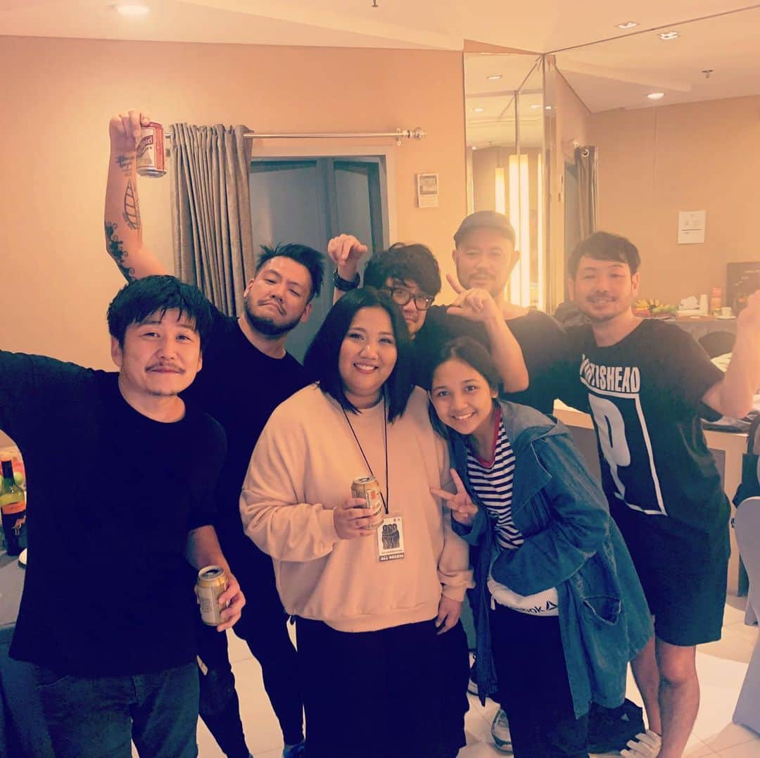 山嵜廣和のインスタグラム：「Last night at Manila. Isa @skymarines  sang “good bye”. It was great night!! Thanks!!」