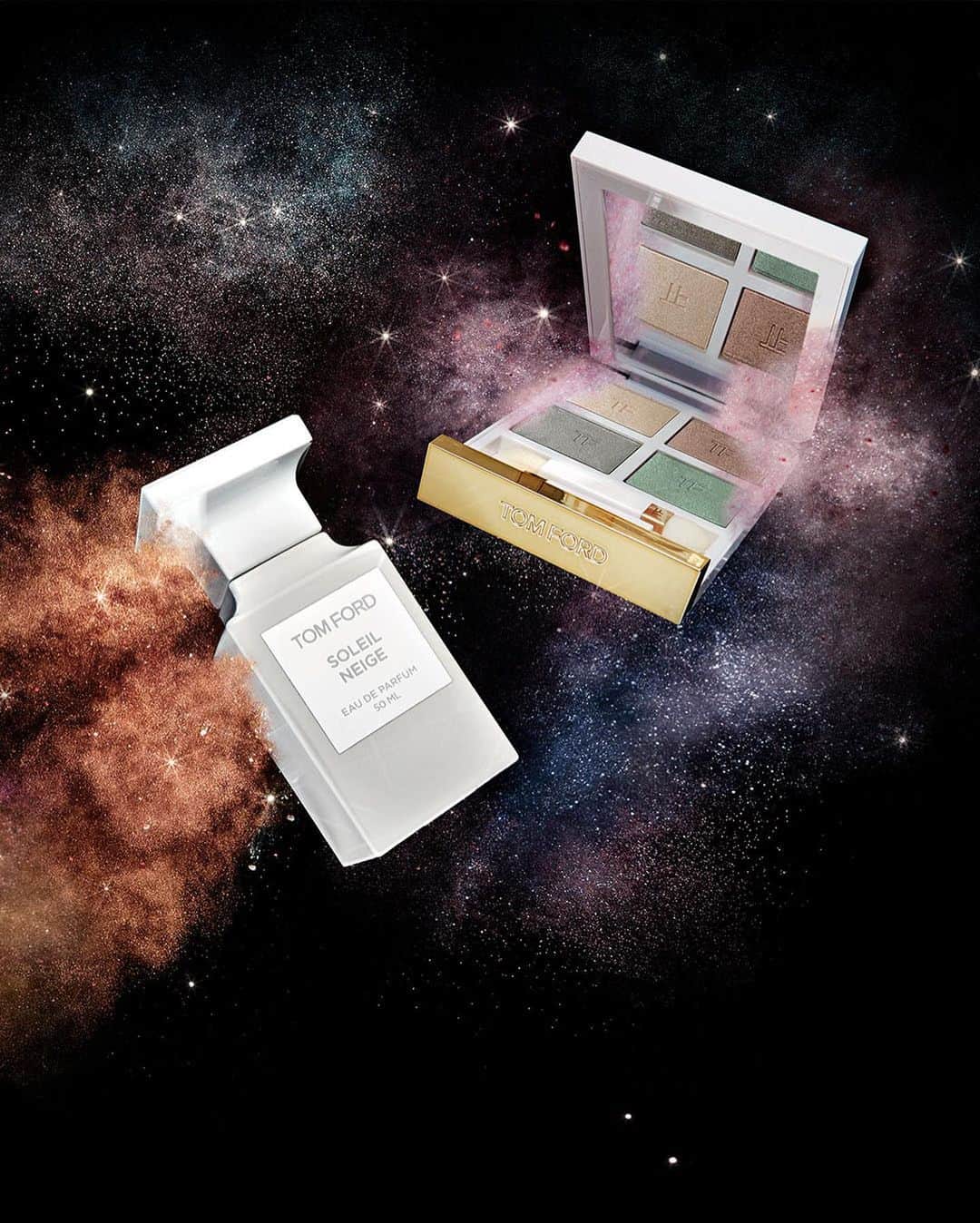 Bloomingdale'sさんのインスタグラム写真 - (Bloomingdale'sInstagram)「Glossed in space 🌟 What beauty products are on your wish list this holiday? . . . . . . . #MakeupAddict #MakeupJunkie #MakeupIdeas #BeautyObsessed #BeautyLover #FragranceLover #ProductJunkie #IGBeauty #SkincareProducts #Bloomingdales」11月28日 1時07分 - bloomingdales