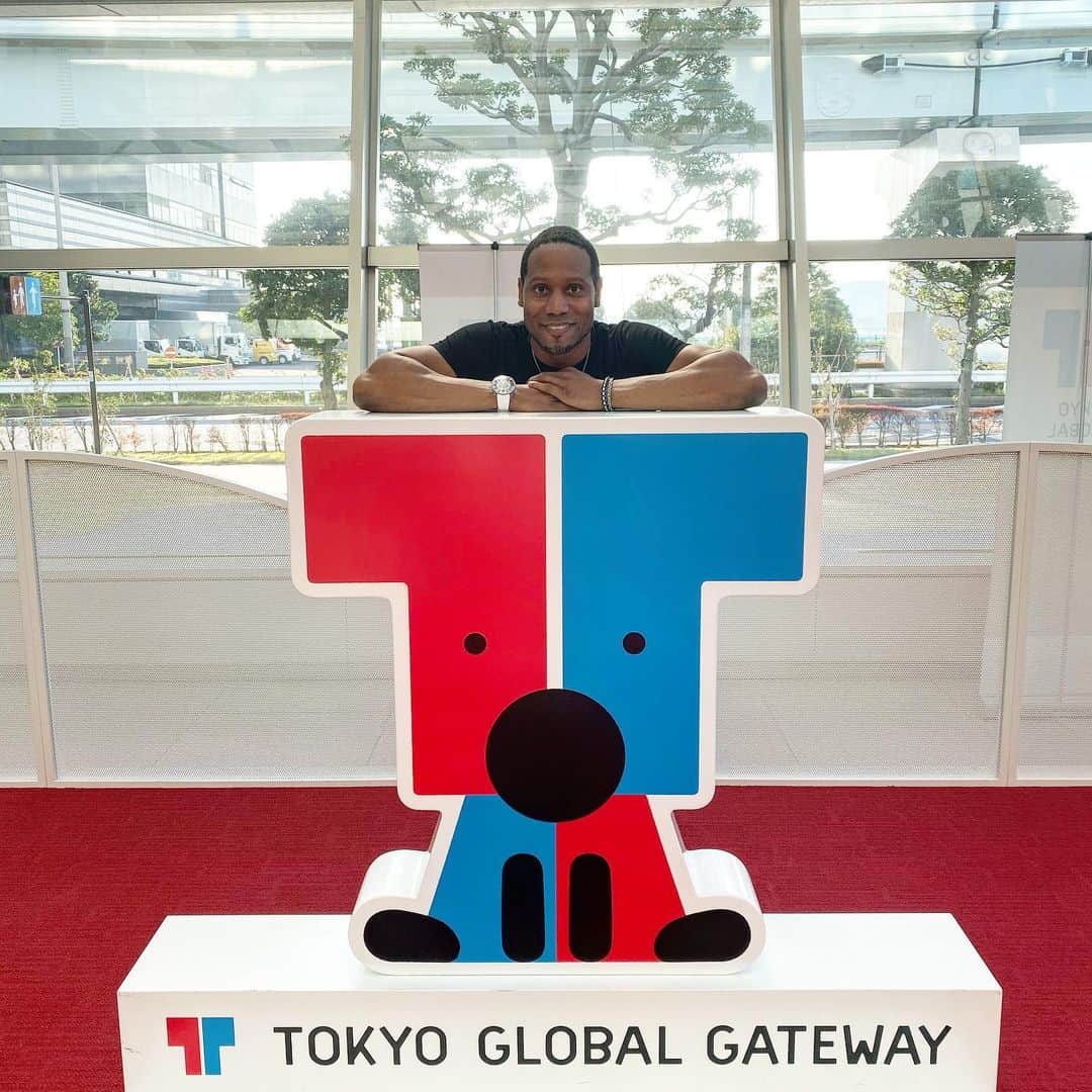 ダンテ・カーヴァーのインスタグラム