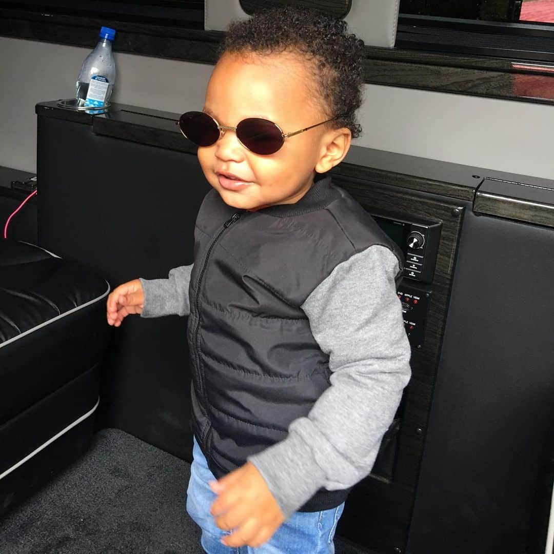 デイミアン・リラードのインスタグラム：「Woke up thankful and it ain’t even thanksgiving yet. Love my baby boy...」