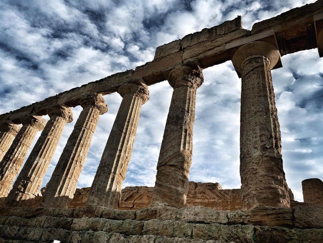明希 さんのインスタグラム写真 - (明希 Instagram)「Agrigento/Sicilia #神殿の谷」11月28日 1時44分 - sid.aki