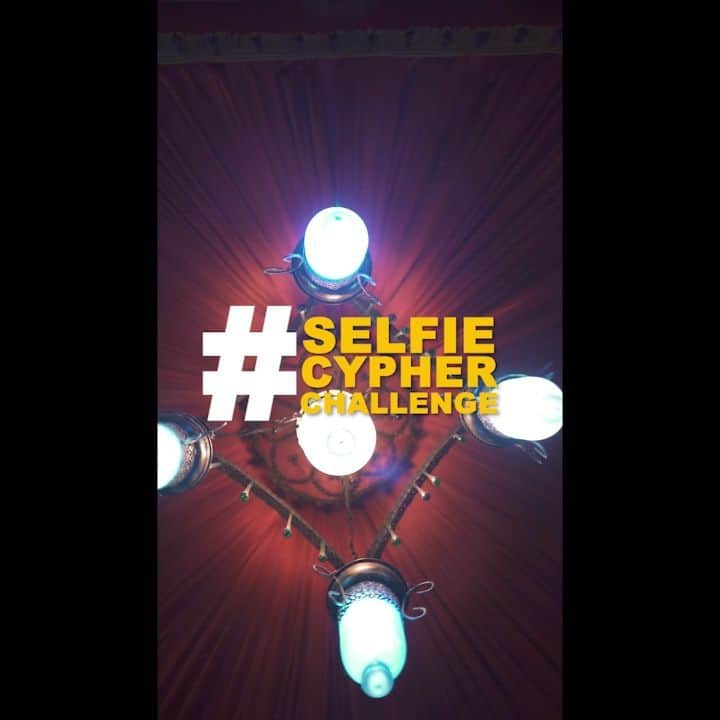 Fuse ODGのインスタグラム：「Ok so..Picking the #SelfieCypherChallenge winner THIS SATURDAY on Twitter via #SupportUnderground hashtag! The winner gets a chance to come to the ODG Mansion in Accra for a meet and greet and for a studio session with some world class producers alongside some amazing other artists! There were so many entries but we have managed to narrow it down so if you're in the mentions below..get your people to vote via comments and likes.. raa raa rahh  Go to @SelfieCypherChallenge page to VOTE. Everyone enjoy the entries 💪🏿🖤 #SelfieCypherChallenge #CoolDown #567 #AirtelTigo  @yorbkhid @mistr_deuce @zakimagic @stayace @Ronnie_teddy @bwoyyange @rattyghana @iamsurplus @shaunwp98 @kingmelv_official @blessssoo @ujeanallday @ikechuksofficial  Love to @airteltigoghana for being part of this movement!」