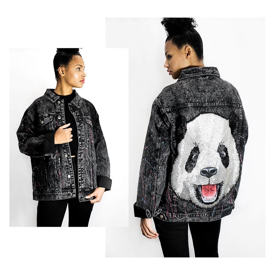 バトラー&ウィルソンさんのインスタグラム写真 - (バトラー&ウィルソンInstagram)「Sequin Denim Jackets available online and in-store now ✨🤩🐼 • • #butlerandwilson #jackets #clothing #fashion #sequinjacket #uniqueclothing #unisexjackets #panda #sequin」11月28日 4時09分 - butlerandwilson