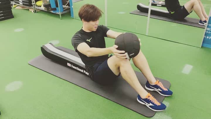 安西幸輝のインスタグラム：「いつもお世話になっている、 木場さんのインスタグラムが消えてしまったので、もう一度フォローお願いします！! 皆さんも是非トレーニング参考にしてみてください！ @kobakatsumi1226」