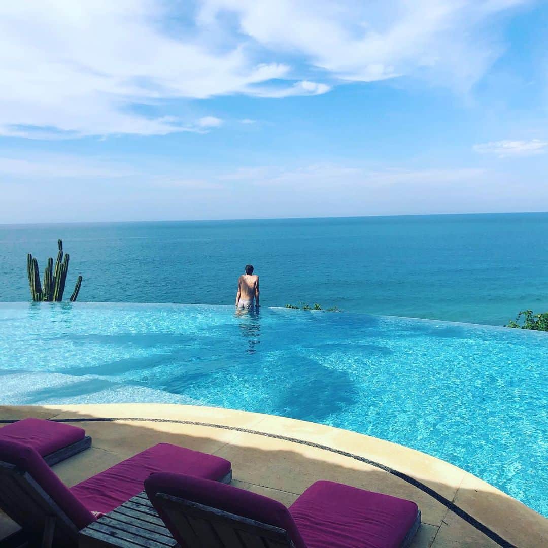 レイラニ・ビショップのインスタグラム：「Wednesday 🌚 ..New Moon, New Horizons ..thank you @annemenke2 and family for having us ❤️」