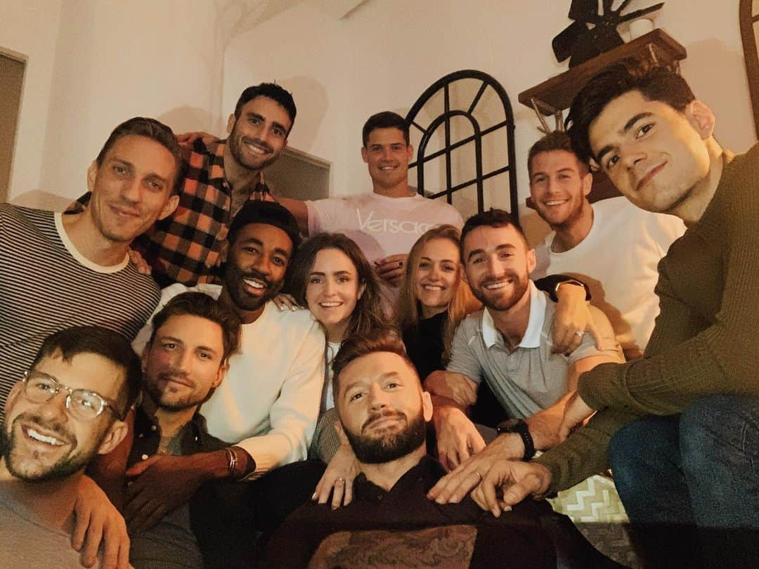 トラビス・ウォールさんのインスタグラム写真 - (トラビス・ウォールInstagram)「Hosted my first Friendsgiving!! Hold em tight!」11月28日 4時29分 - traviswall