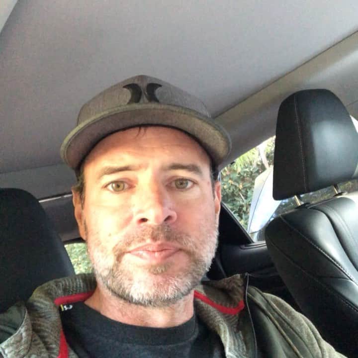 スコット・フォーリーのインスタグラム：「Day2 #thanksgivingshopping」