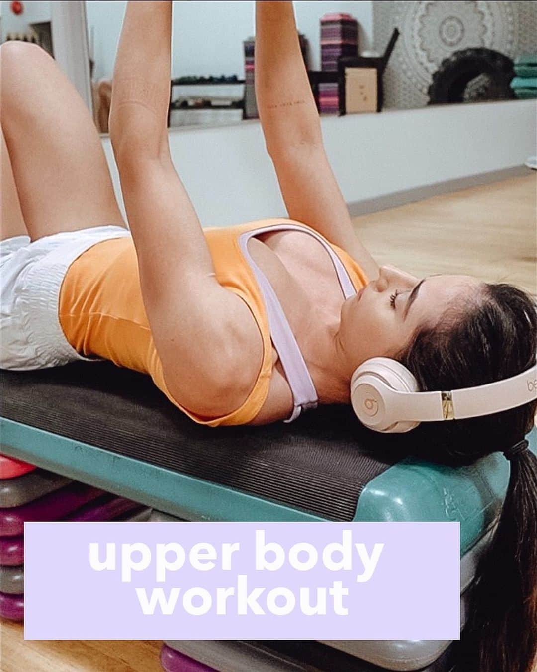 Sarah Ramadanのインスタグラム：「💪🏼🦋UPPER BODY WORKOUT FEATURING: chesticles🍡tri-ceratops🦖and delt-acos🌮 ⠀ Sorry if reading the above killed some of ur brain cells, let me make it up to you by sharing this FUN FIT UPPER B🍩DY W🍩RK🍩UT! ⠀ Please give this video a 💜 as it really supports my page! Also save it and it’s yours forever no take backs! 😉 ⠀ 💪🏼FULL WORKOUT: ⠀ 💿Bench press: Currently working on building some strength, which is very needed in the upper bods department lol. I can hip thrust 2 baby elephants but my upper body cries at the mere thought lol! I performed a pyramid rep scheme and then worked with a volume of 4x5x95 ⠀ 💿Dumbbell Seated OHP into Neutral Press: 3x8 ⠀ 💿Lying DB Tricep Extension: 3x10 💿Single Seated DB Lateral Raise: 3x10 ⠀ 💿Push Ups: 3xAMRAP ⠀ #fightforgrowth #fitnessmotivation #upperbodyworkout #pushworkout ⠀ Song: BANKS - Drowning (Love Thy Brother Remix)」