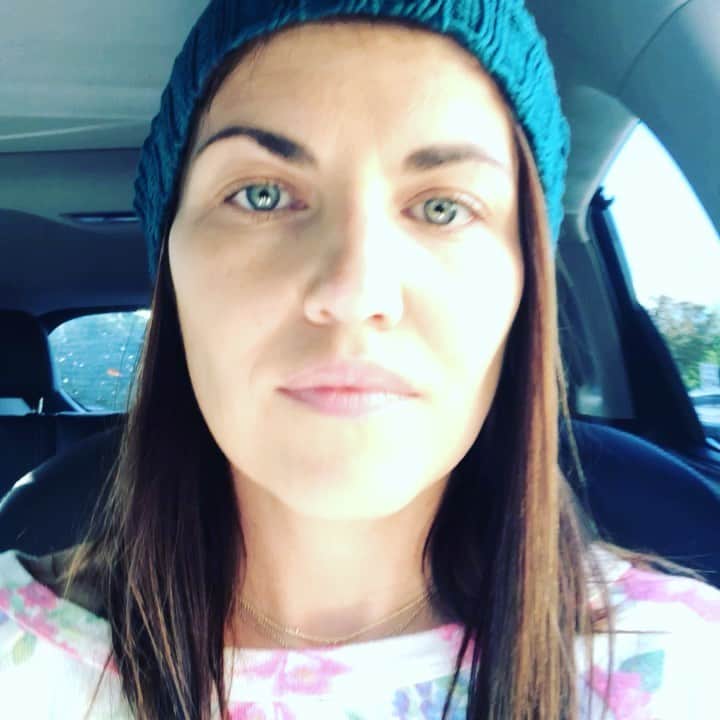 スコット・フォーリーのインスタグラム：「#thanksgivingshopping  @themeanchick」