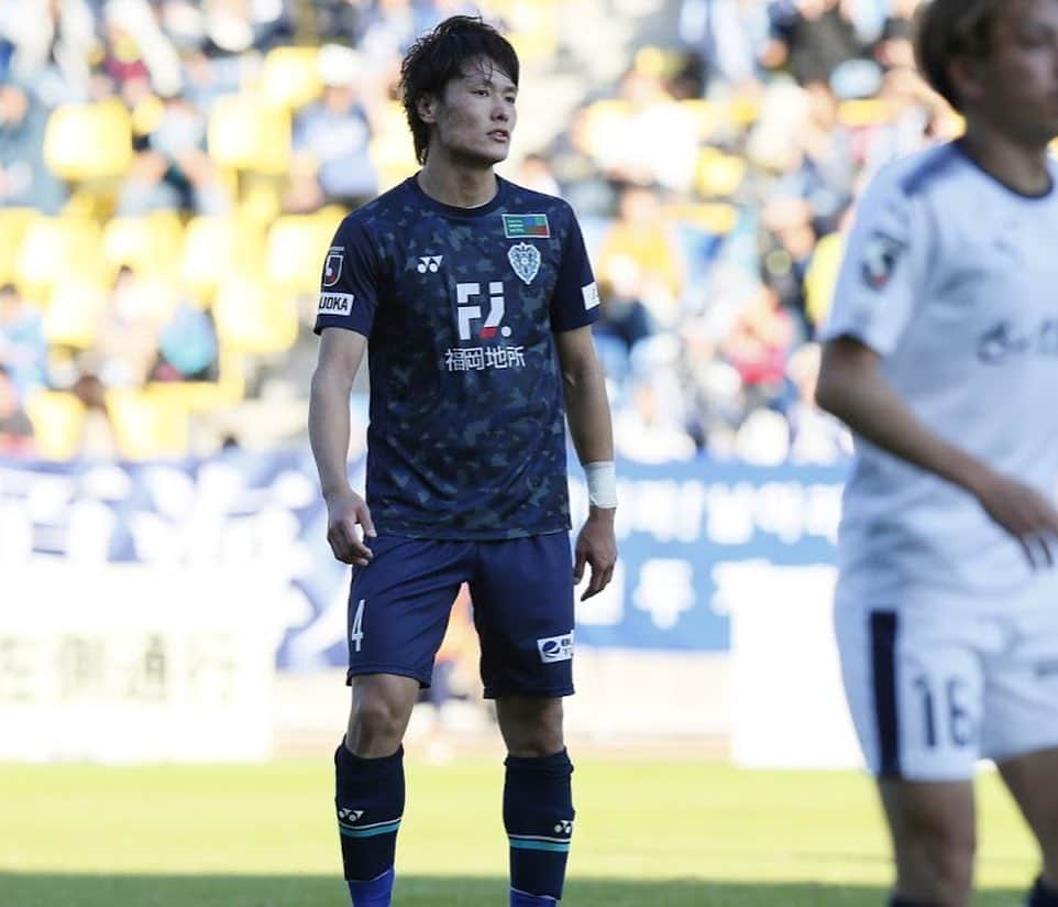 山田将之さんのインスタグラム写真 - (山田将之Instagram)「最終節 vs鹿児島ユナイテッドFC 2-1 ○  最高の雰囲気、最高の応援ありがとうございました！🙋‍♂️ このチームに関わる全ての人達の力で掴んだ勝利だと思います😊  1年間お疲れ様でした！！！ . #アビスパ福岡 #鹿児島ユナイテッドFC #No4 #山田将之」11月28日 19時30分 - masayuki36