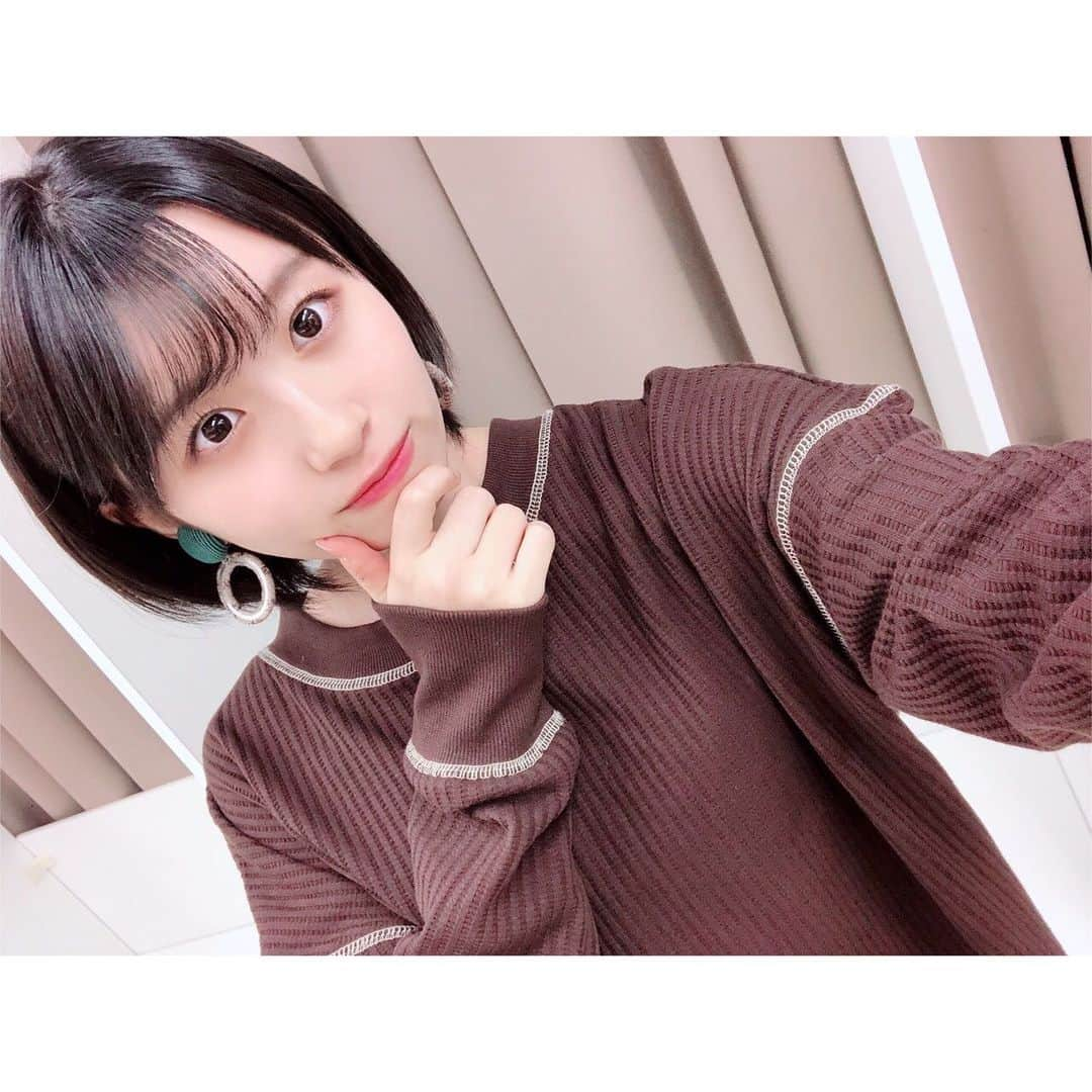 つばきファクトリーさんのインスタグラム写真 - (つばきファクトリーInstagram)「💋💋💋 だいすきな高橋愛さんから 洋服を頂きました！！！ すっごく可愛い🥺💕 ワンピース👗とズボンです👖  セットアップとしても着れますし 別々でも！  いろんな着方が出来て最高です！  ありがとうございます！💞 #つばきファクトリー　 #浅倉樹々 #高橋愛 #さん #嬉しいうれしい #茶色のお洋服 #滅多に着ないので #新鮮だし楽しい」11月28日 19時32分 - tsubakifactory_official