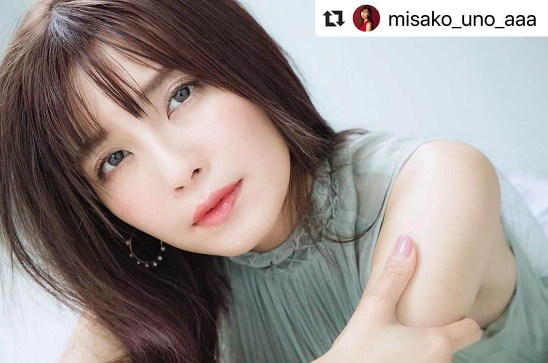 withさんのインスタグラム写真 - (withInstagram)「AAA宇野実彩子さんとヘアメイクpaku☆chanとお送りしている、人気連載 25歳からの「可愛い＜キレイメイク」💄✨ . 今月号は「大人のキレイ見えするツヤリップ」がテーマです！ . ソロツアーを終え、AAA ドームツアー2019真っ只中。どんなに忙しくても、常に美しくてチャーミングな宇野ちゃん🥰 眼福でありつつ、キレイになるためのテクニックを学べる連載です！今月もチェックしてくださいね✨ . #Repost @misako_uno_aaa with @make_repost ・・・ . 本日発売の #with1月号 の連載では、 大人のツヤリップのお話です💋  品よく艶っぽい口元は綺麗への近道になりそう🌹💓 . @paku_chan との連載で毎月私も勉強してます✍🏻 覚えておきたいことばかり🙈💭✨」11月28日 19時12分 - with_mag_official