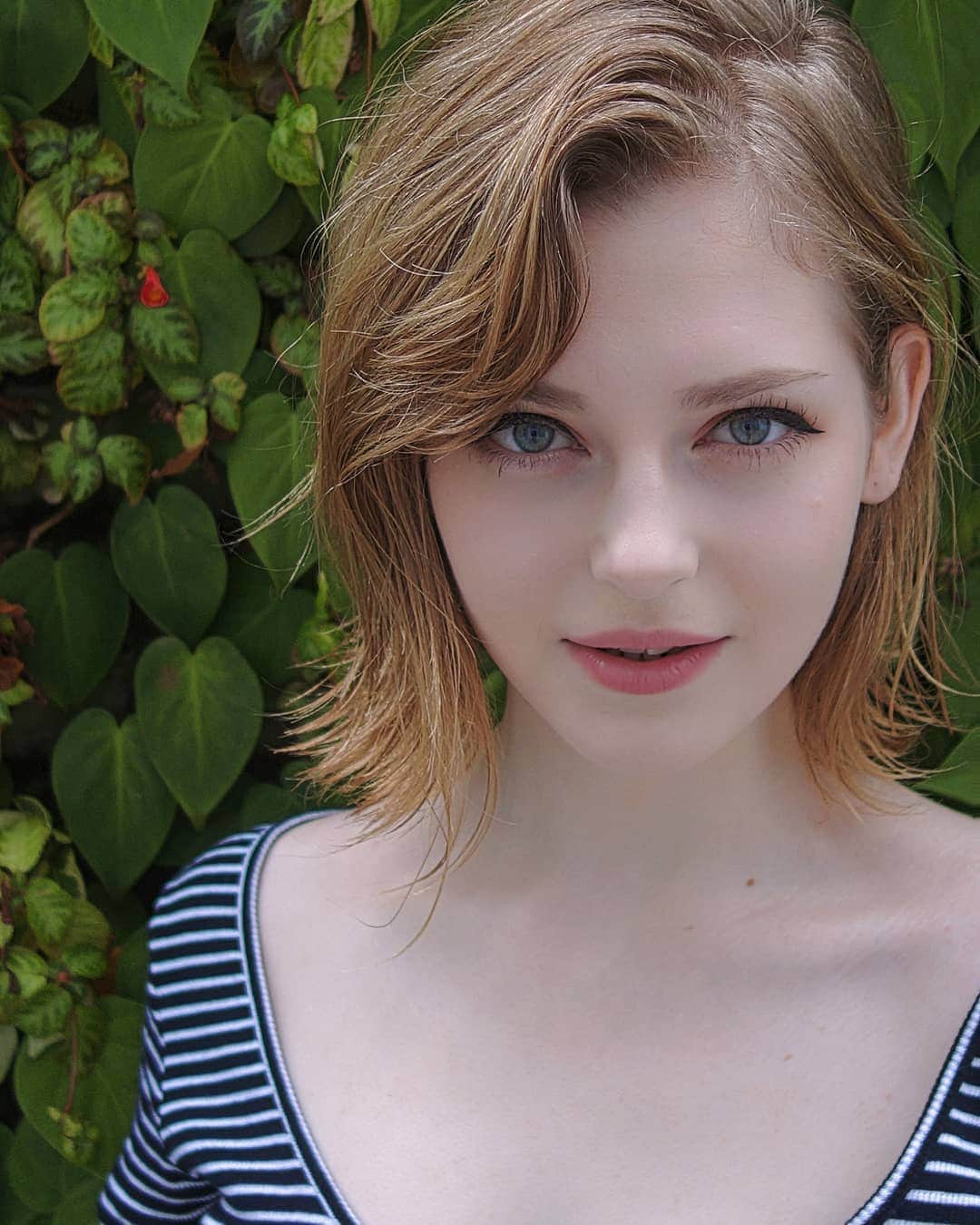 Ella Freyaのインスタグラム：「One year ago me 1年くらい前の私  Hair/styling:  @koichi.sg  @fluxushouse  #fluxushouse」