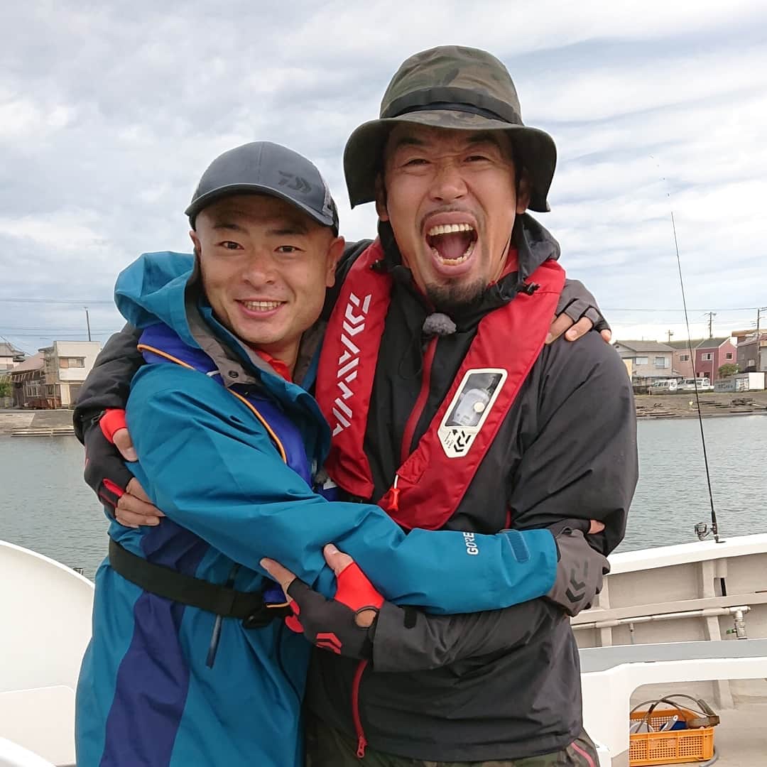 のインスタグラム：「「照英・児島玲子の最強釣りバカ対決」  今夜21時からBS日テレで放送です。  #武蔵 #照英児島玲子の最強釣りバカ対決  #bs日テレ  #釣り  #fishing」