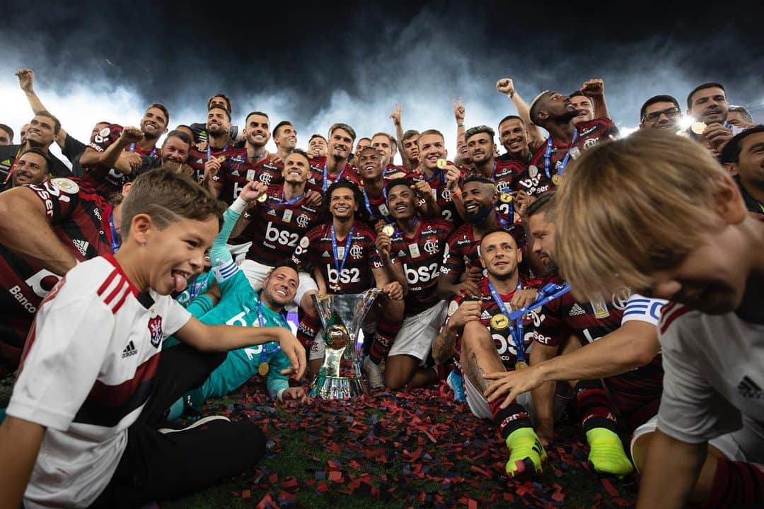 サッカー ブラジル代表チームさんのインスタグラム写真 - (サッカー ブラジル代表チームInstagram)「Parabéns ao @flamengo! Grande campeão do @brasileirao 2019!  Foto: @lucasfigfoto/ CBF」11月28日 13時07分 - cbf_futebol