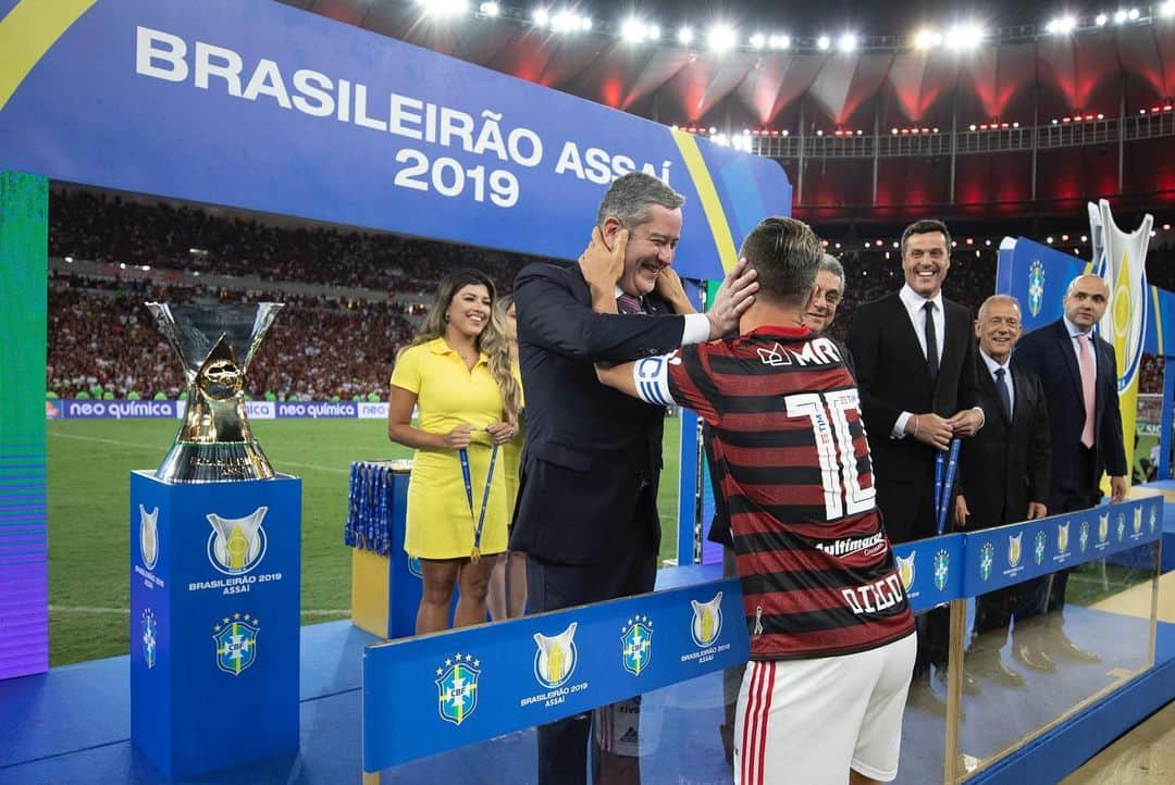 サッカー ブラジル代表チームさんのインスタグラム写真 - (サッカー ブラジル代表チームInstagram)「Parabéns ao @flamengo! Grande campeão do @brasileirao 2019!  Foto: @lucasfigfoto/ CBF」11月28日 13時07分 - cbf_futebol