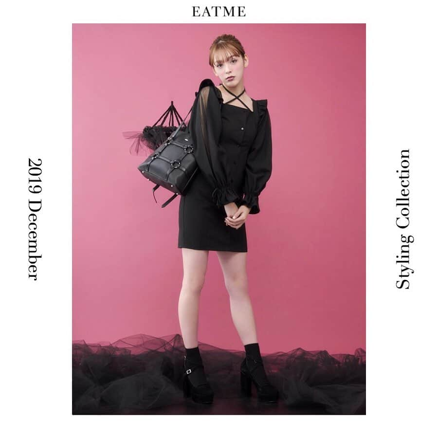 EATMEさんのインスタグラム写真 - (EATMEInstagram)「11.28 update… #EATME #DECEMBER #LOOK #COLLECTION #📖 #VINTAGEAFTERNOONTEA @maotin1019  身長🚺:169cm パンプス➡︎発売中 ワンピース、バッグ➡︎12月発売予定 ソックス➡︎参考商品 . スクエアネッククロスワンピース（ #ONEPIECE ） ¥13,000（＋tax） COLOR🎨:PNK.BLK SIZE📐:S.M . 2WAYハーネスデザインバッグ（ #BAG ） ¥12,700（＋tax） COLOR🎨:BLK.PNK . クロスストラップパンプス（ #PUMPS ） ¥13,000（+tax） COLOR🎨:BLK.PPL.BLU SIZE📐:S（22.5cm) M（23.5cm）、L（24.5cm） . #EATME_COLLECTION #EATME #eatmejapan #イートミー」11月28日 14時25分 - eatme_japan