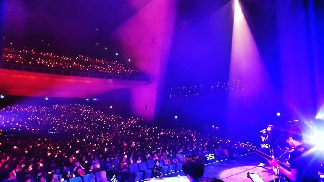 リュ・シウォンさんのインスタグラム写真 - (リュ・シウォンInstagram)「. #2019 Japan Live tour📌 . #도쿄국제포럼홀😉🎙 #오사카 NHK홀🎤 .」11月28日 15時43分 - ryusiwon106