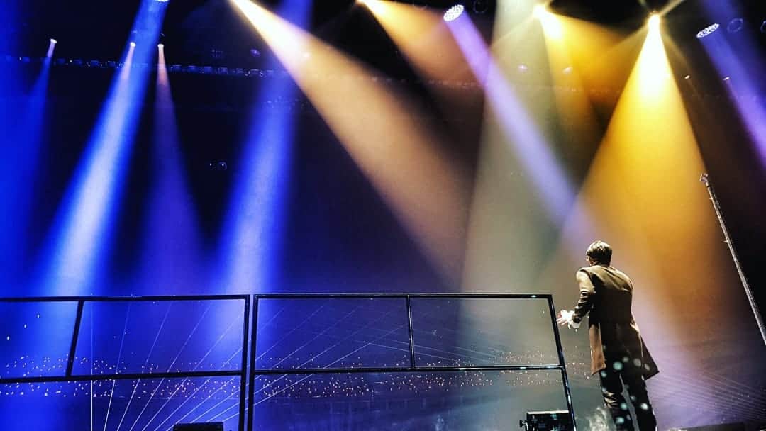 のインスタグラム：「. #2019 Japan Live tour📌 . #도쿄국제포럼홀😉🎙 #오사카 NHK홀🎤 .」
