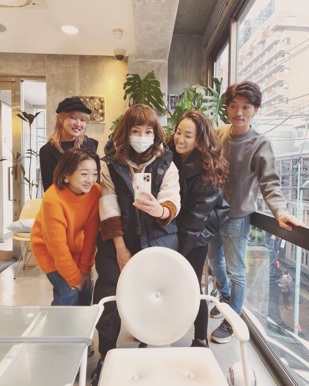 木村真野のインスタグラム：「#theglobes #haircolor #haircut #mayasaya #omotesando #tokyo #thankyou #ザグローブス　#表参道　#美容院 @theglobes_omotesando  @yahman4513」