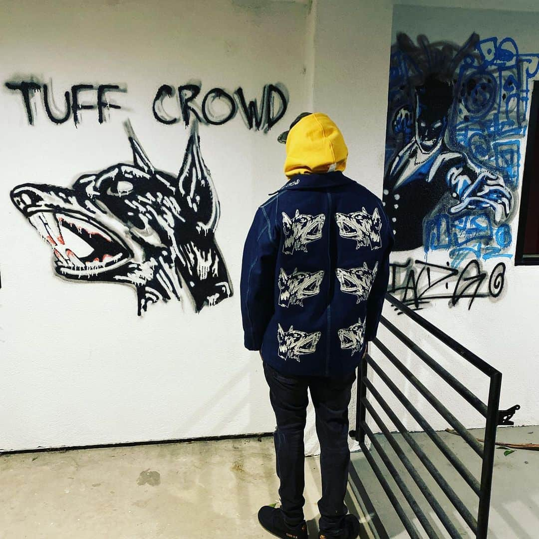 クリス・ブラウンさんのインスタグラム写真 - (クリス・ブラウンInstagram)「Had to come through and paint my bro house @tuff_crowd 🙏🏽❤️ #OHB」11月28日 15時53分 - chrisbrownofficial