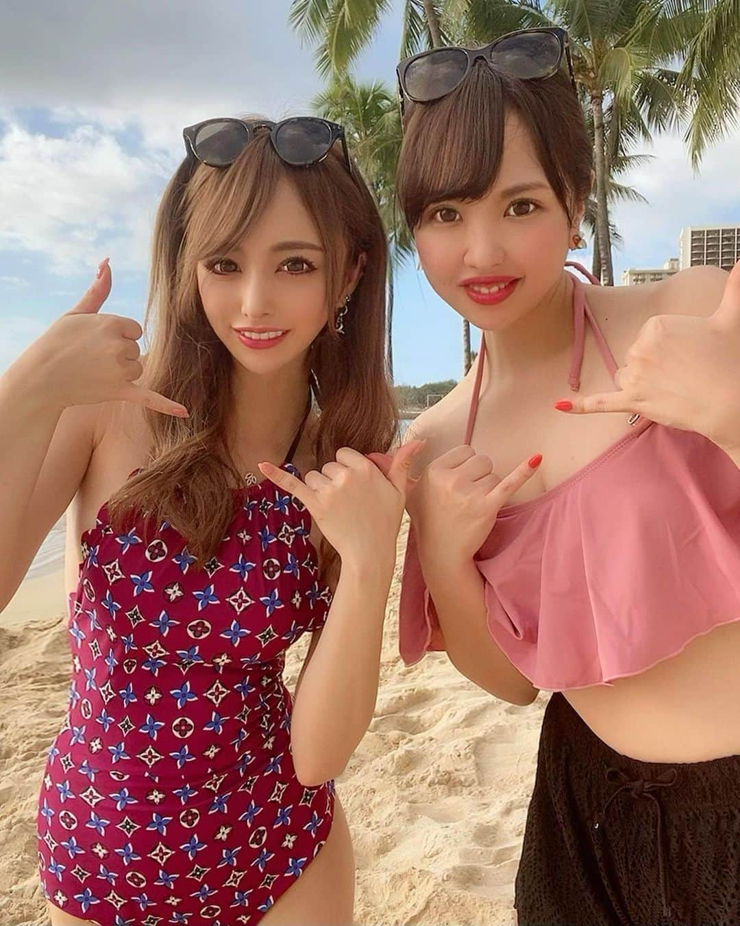 サキ吉さんのインスタグラム写真 - (サキ吉Instagram)「大好きなりなと大好きなハワイ🌈🌺🐢💃🌴 ． #Hawaii #hawaiistagram  #waikiki #waikikibeach  #ハワイ #ハワイ旅行  #女子旅 #水着」11月28日 16時13分 - sakikichi1201