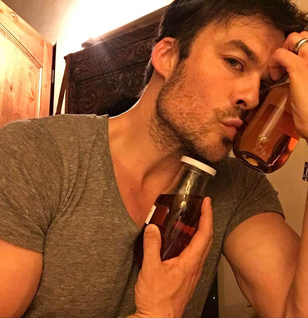 イアン・サマーホルダーさんのインスタグラム写真 - (イアン・サマーホルダーInstagram)「Yo @paulwesley - remember these little babies? Our 1st samples of OUR BELOVED BOURBON so long ago. I’m sitting here with Moke after an extremely long day reading, sipping our juice and giving tremendous thanks for all of our incredible opportunities together over the last 10 years. This one is a hit out of the park my brother and to all of you (of drinking age of course!) around the WORLD, we can’t wait to share this with you to create some new memories with the Salvatore Bros. Not on your screen but in your glass. Happy ThanksGiving everyone. Have a blessed day with family and friends. Next year at this time we will be toasting you all with this golden liquid that we’ve put so much of our spirit. The spirit of the brothers... 🥃」11月28日 16時25分 - iansomerhalder