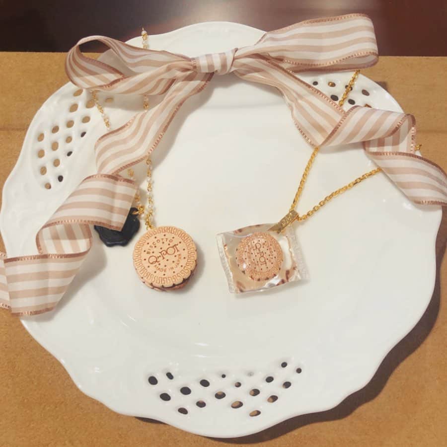 のインスタグラム：「Just baked for you! ✨🍪﻿ ﻿ ★★★ BLACK FRIDAY SPECIAL★★★﻿ ﻿ - 10% DISCOUNT from 23th -30th Nov✨﻿ - SHIPPING FREE  on orders over 150USD✈️」