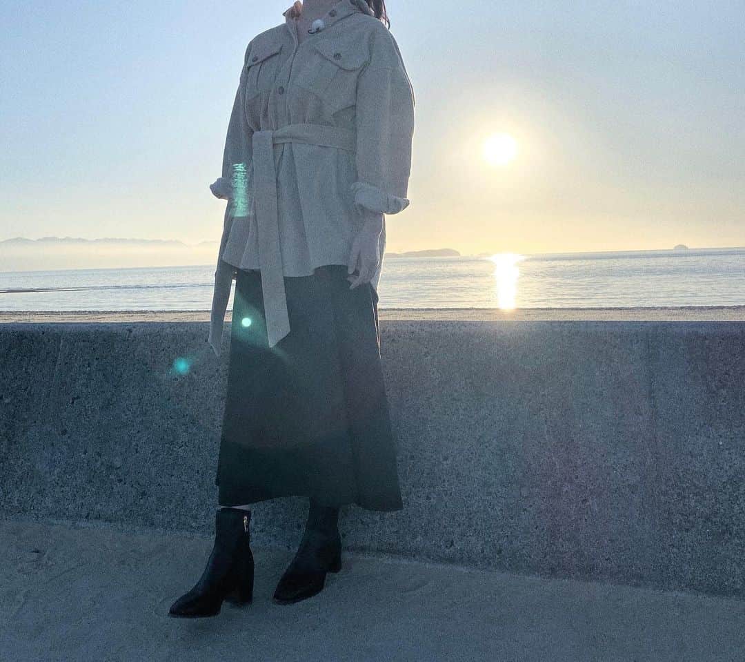 小林麗菜さんのインスタグラム写真 - (小林麗菜Instagram)「・ ・ ・ 普段のロケ衣装は ほとんど @unrelish_official さんの お洋服を借りています。 いつもありがとうございます💙」11月28日 17時40分 - reina_kobayashi