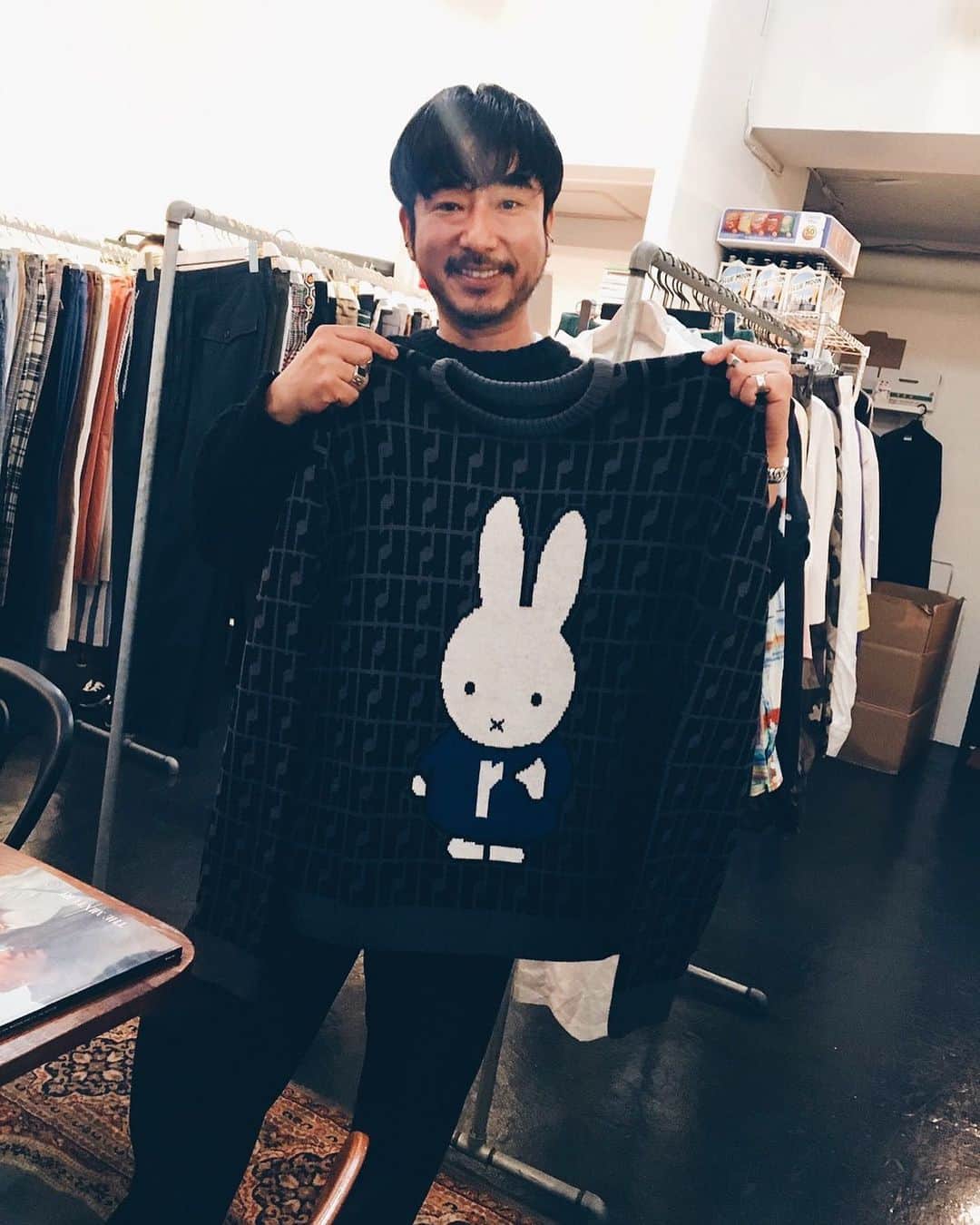 小塚源太のインスタグラム：「🐰®️ Thank you all for coming our preview🙏🏽 来シーズンも引き続きよろしくお願いします！ #untlim」