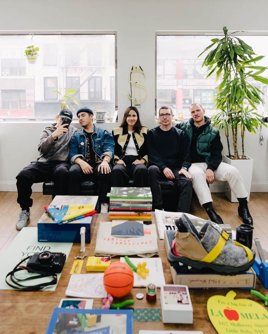 HYPEBEASTさんのインスタグラム写真 - (HYPEBEASTInstagram)「@hypebeastart: For our latest ‘Studio Visits’ feature, we connected with multidisciplinary studio @playlabinc at their Chinatown workspace in New York City. You’ve seen PLAYLAB, INC.’s work before — you simply haven’t realized it. Louis Vuitton’s viral red moon bounce, Nike’s Stranger Things campaign, hand-painted backdrops among the towering skyscrapers in Midtown and Virgil Abloh’s retrospective book, Figures of Speech, are just a few of the multidisciplinary studio’s projects you may have encountered. Click the link in our bio to read the full feature.⁠⠀ Photos: Eddie Lee/HYPEBEAST」12月13日 5時36分 - hypebeast