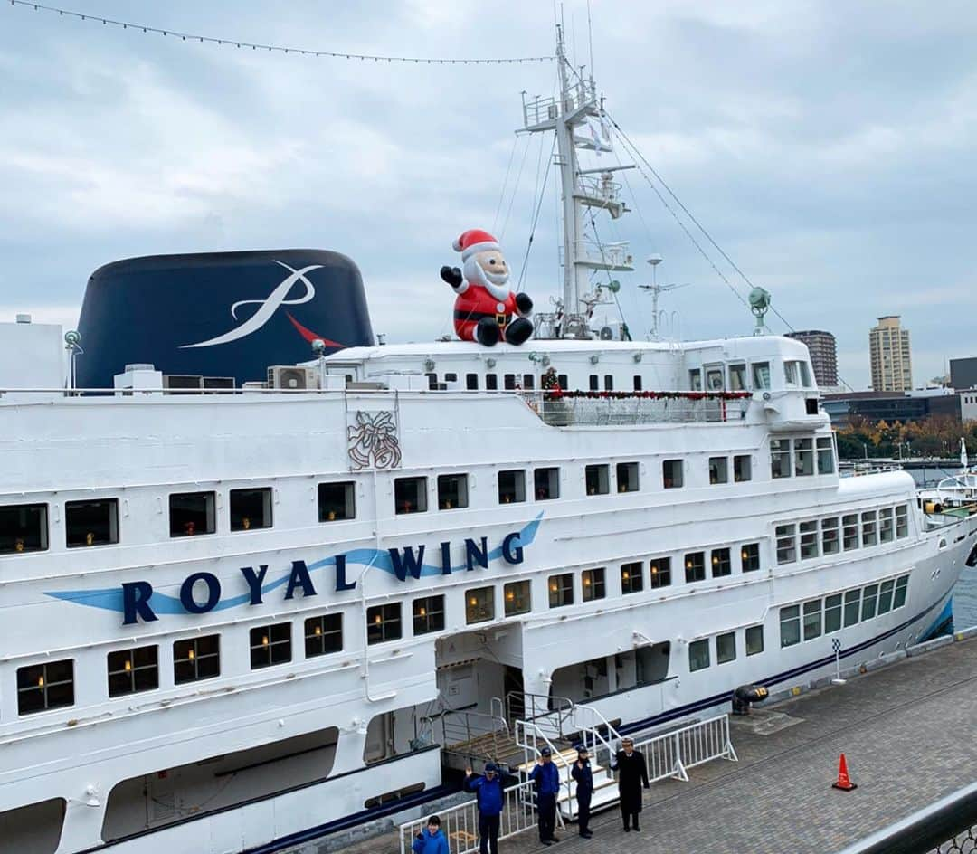 カイヤさんのインスタグラム写真 - (カイヤInstagram)「Day Cruise . . . . . . . . . . #caiya #カイヤ #川﨑介耶 #cruise #cruiseship #daycruise #ocean #oceanview #family #familytime #love #life #lifeisbeautiful #freedom #choosehappiness #fullmoon #fullfillment #loveoneanother #peaceful」12月13日 5時46分 - caiya.kawasaki