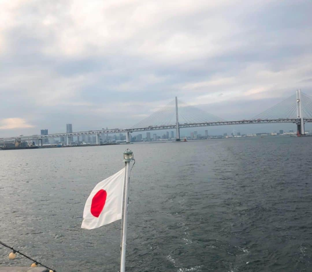 カイヤさんのインスタグラム写真 - (カイヤInstagram)「Day Cruise . . . . . . . . . . #caiya #カイヤ #川﨑介耶 #cruise #cruiseship #daycruise #ocean #oceanview #family #familytime #love #life #lifeisbeautiful #freedom #choosehappiness #fullmoon #fullfillment #loveoneanother #peaceful」12月13日 5時46分 - caiya.kawasaki