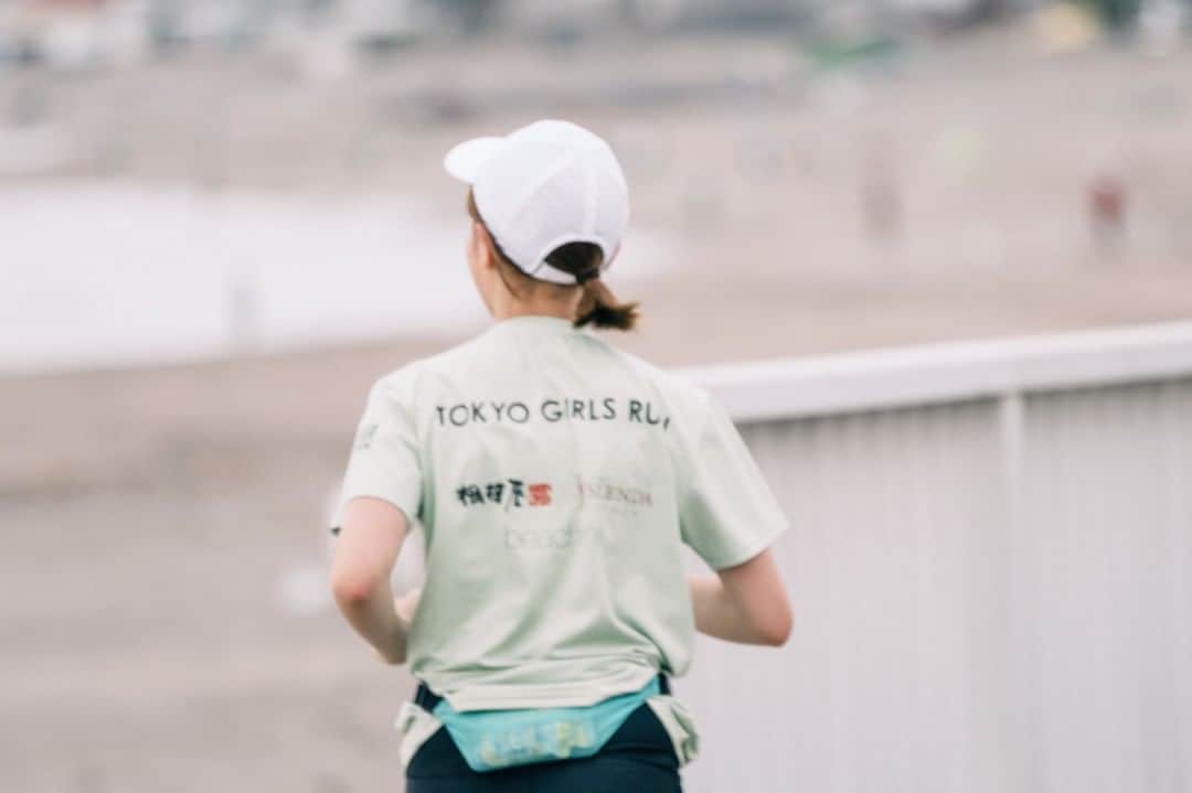 TOKYO GIRLS RUNさんのインスタグラム写真 - (TOKYO GIRLS RUNInstagram)「TOKYO GIRLS RUNは女のコのランニングカルチャーをリードするランニングチームとして、2012年4月よりスタートした「東京ガールズコレクション」の公式ランニングプロジェクト。 1年間をかけてフルマラソンへ挑戦していく様子をお届けしていきます。 #beachme #相模屋 #slendaginza #slenda #アンダーアーマー #tgr #tgc #東京ガールズコレクション #tokyogirlscollection #tokyogirlsrun #marathon #マラソン #sports #healthy #running #instagood #power #スポーツ #diet #ダイエット #ランニング #sportswear #workout #training #フルマラソン #ランニング女子 #rungirl #トレーニング #instarunning #健康」12月13日 9時01分 - tokyogirlsrun
