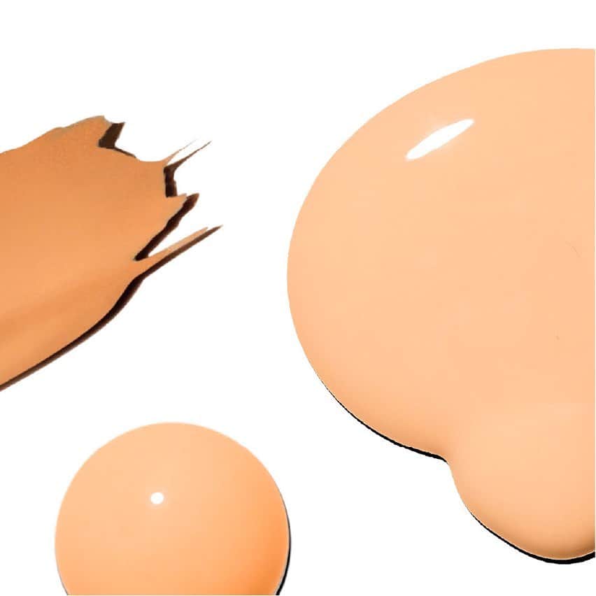 M∙A∙C Cosmetics Japanのインスタグラム：「ㅤ M･A･Cがあの人気アーティストと待望のコラボレーション! ㅤ 高いカバー力、 24時間崩れない*1、 24色展開の、 リキッドファンデーション、スタジオ フィックス フルイッド。 24色から見つかる、朝から夜まで自信が持てる、隙のない仕上がり。 ㅤ コラボアーティストはあの人! 追加情報をお楽しみに🎵 ㅤ *1 色もちデータ取得済(当社調べ、個人差あり) ㅤ ㅤ ㅤ ㅤ ㅤ #MACCosmeticsJapan #MACコスメ #MACCosmetics #コスメ #メイク #スタジオフィックスフルイッド #スタジオフィックス #studiofix #ファンデ #ファンデーション #リキッドファンデーション #ベースメイク #カバー力 #崩れない #コラボ #アーティストコラボ  #テカらない #美肌 #メイク法 #カラバリ #makeup #basemakeup #cosmetics #foundation #beauty」