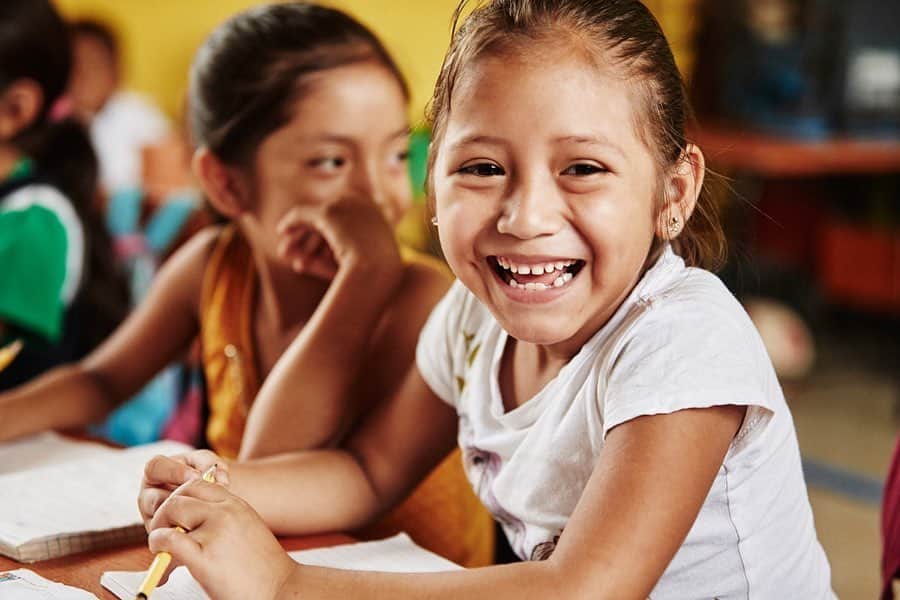 ポール・ウォーカーさんのインスタグラム写真 - (ポール・ウォーカーInstagram)「“Today, I am launching a campaign with @pencilsofpromise to build a school. This is the season of giving and my biggest wish is to provide a space for these children to learn. Everyone deserves a good education. The link is in my bio. Xx, Meadow” - @meadowwalker」12月13日 10時09分 - paulwalker