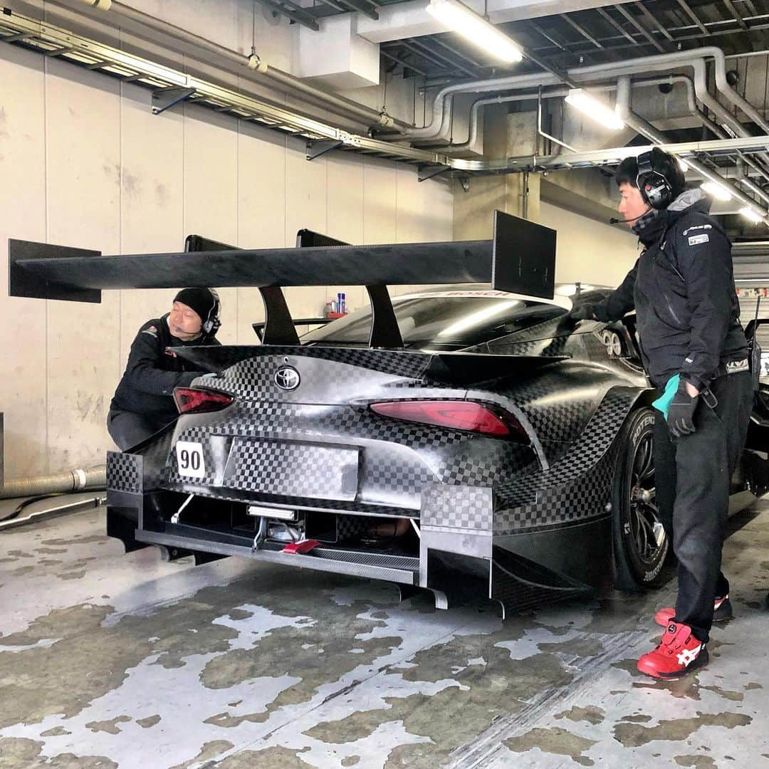 脇阪寿一さんのインスタグラム写真 - (脇阪寿一Instagram)「GR Supra SUPER GT シェイクダウン このクルマ、12/15 TGRFで走ります！  #supergt #grsupra #supra #スープラ #grスープラ」12月13日 10時21分 - juichiwakisaka