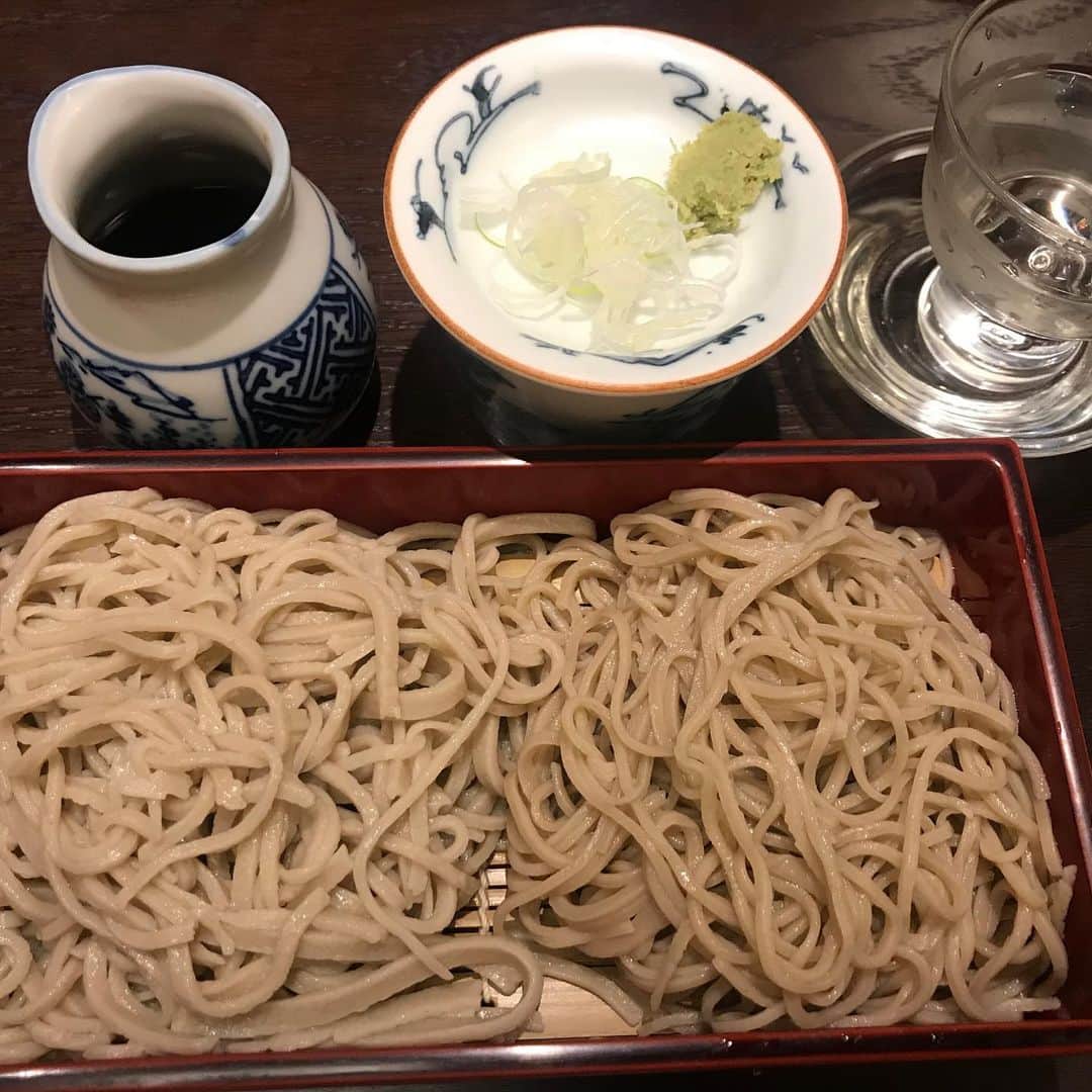 ちすんさんのインスタグラム写真 - (ちすんInstagram)「先日人生初蕎麦打ち体験しました！！ 想像以上に楽しかった⭐️お蕎麦食べる概念が変わるっ  #蕎麦 #蕎麦打ち　#人生初　#蕎麦好き　#手打ち蕎麦　#やなか　#手打ち蕎麦やなか」12月13日 10時32分 - chisun11