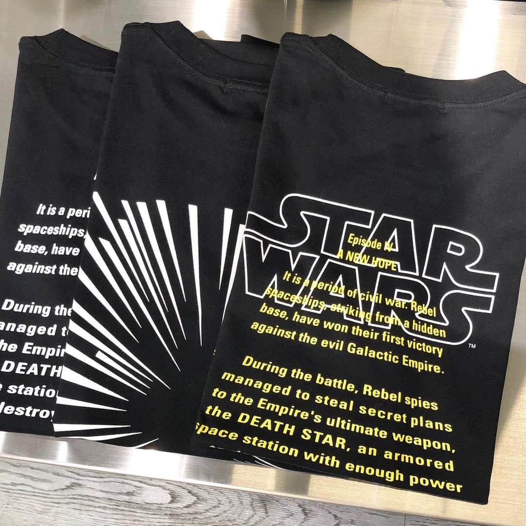 のインスタグラム：「【西館5Ｆ/タケオキクチ】﻿ 💥💥期間限定💥💥﻿ STAR WARSコラボグッズ登場‼️﻿ ﻿ 映画最新作『スター・ウォーズ/ スカイウォーカーの夜明け』公開（12/20）に先駆け、映画の世界観満載の、ファンにはたまらない限定商品を多数取り揃えております❗️﻿ ﻿ 販売期間12/15（日）となっておりますので、是非お早めに店頭までご覧ください❗️﻿ ﻿ ﻿ #タケオキクチ#TAKEOKIKUCHI#スターウォーズ#starwars#メンズ#ファッション#アパレル#コラボグッズ#冬物#限定#名古屋#栄#矢場町#名古屋パルコ#PARCO#nagoyaparco」