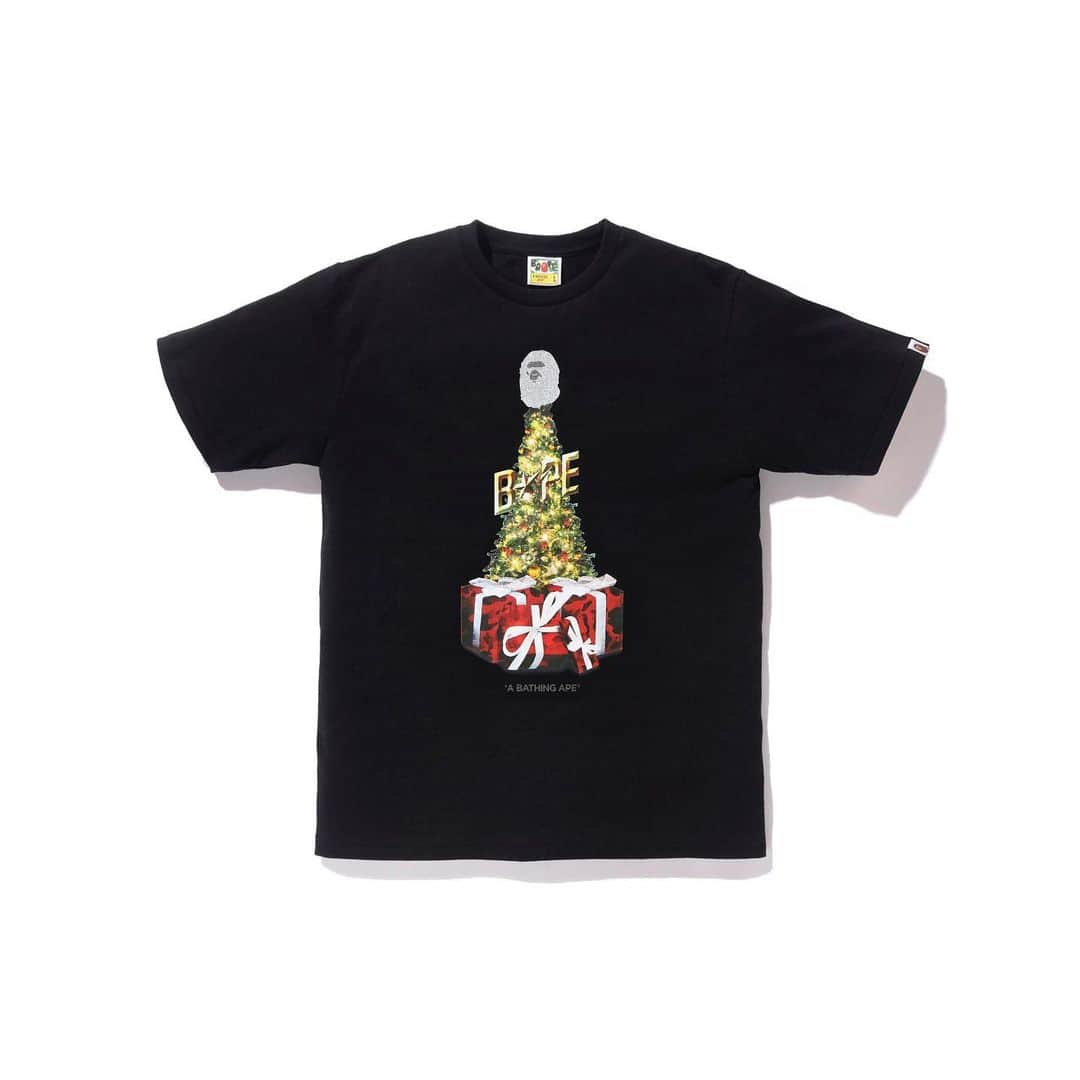 ア ベイシング エイプさんのインスタグラム写真 - (ア ベイシング エイプInstagram)「A BATHING APE® X'MAS COLLECTION available on Saturday, December 14th. This collection comes in a special x'mas stocking package, making it a perfect gift for the holiday season. #bape #xmas」12月13日 11時10分 - bape_japan