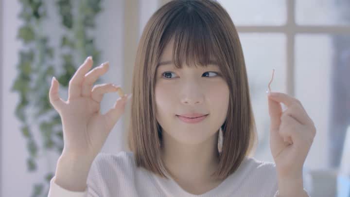のインスタグラム：「おやつカンパニー 「ベビースター」TVCM 内田真礼ちゃんのスタイリングを担当📌 ほんま、まあやちゃん可愛い  #内田真礼 #ベビースター #おやつカンパニー #cm」