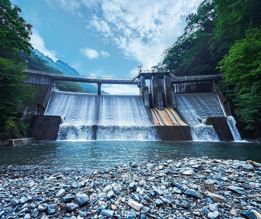 東京電力ホールディングス株式会社さんのインスタグラム写真 - (東京電力ホールディングス株式会社Instagram)「大又沢ダム Oomatazawa Dam 足柄上郡にある神奈川県企業庁三保ダムから、１時間ほど林道を歩くとあるダム。 ※ 監理員立ち会いのもと、撮影しております。 #東京電力 #東電 #tepco #大又沢ダム #神奈川県 #kanagawa」12月13日 11時56分 - tepco.official