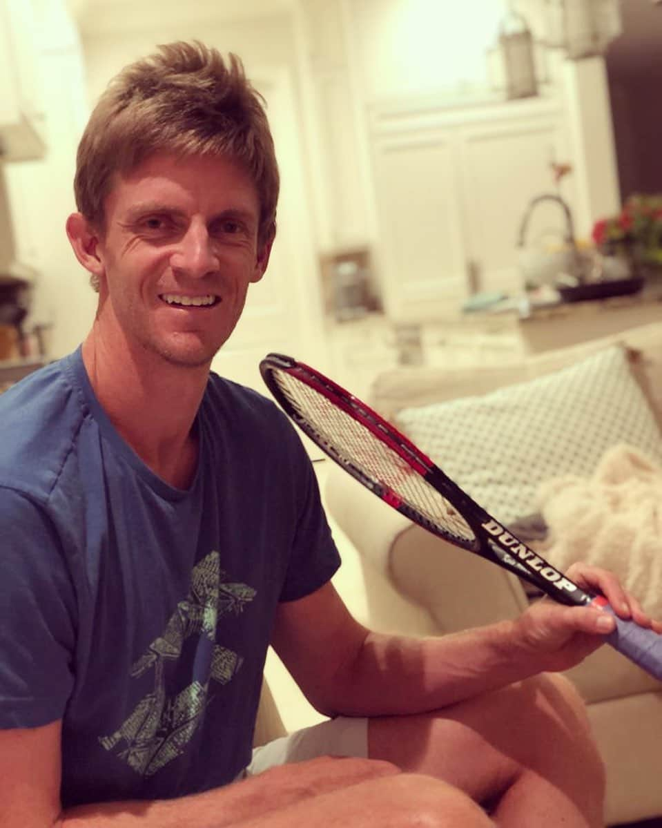 ケビン・アンダーソンさんのインスタグラム写真 - (ケビン・アンダーソンInstagram)「For a $500 donation at CourtsideCause.org, you can get one of my @dunloptennisofficial racquets used during competition, signed by me and sent anywhere in the world. Quantities are VERY limited so visit our website now to get yours! 🙏 #CourtsideCause benefits @firstserveusa, Dezzy’s Second Chance Animal Rescue & @oceanconservancy’s Trash Free Seas Alliance.」12月13日 11時58分 - kandersonatp