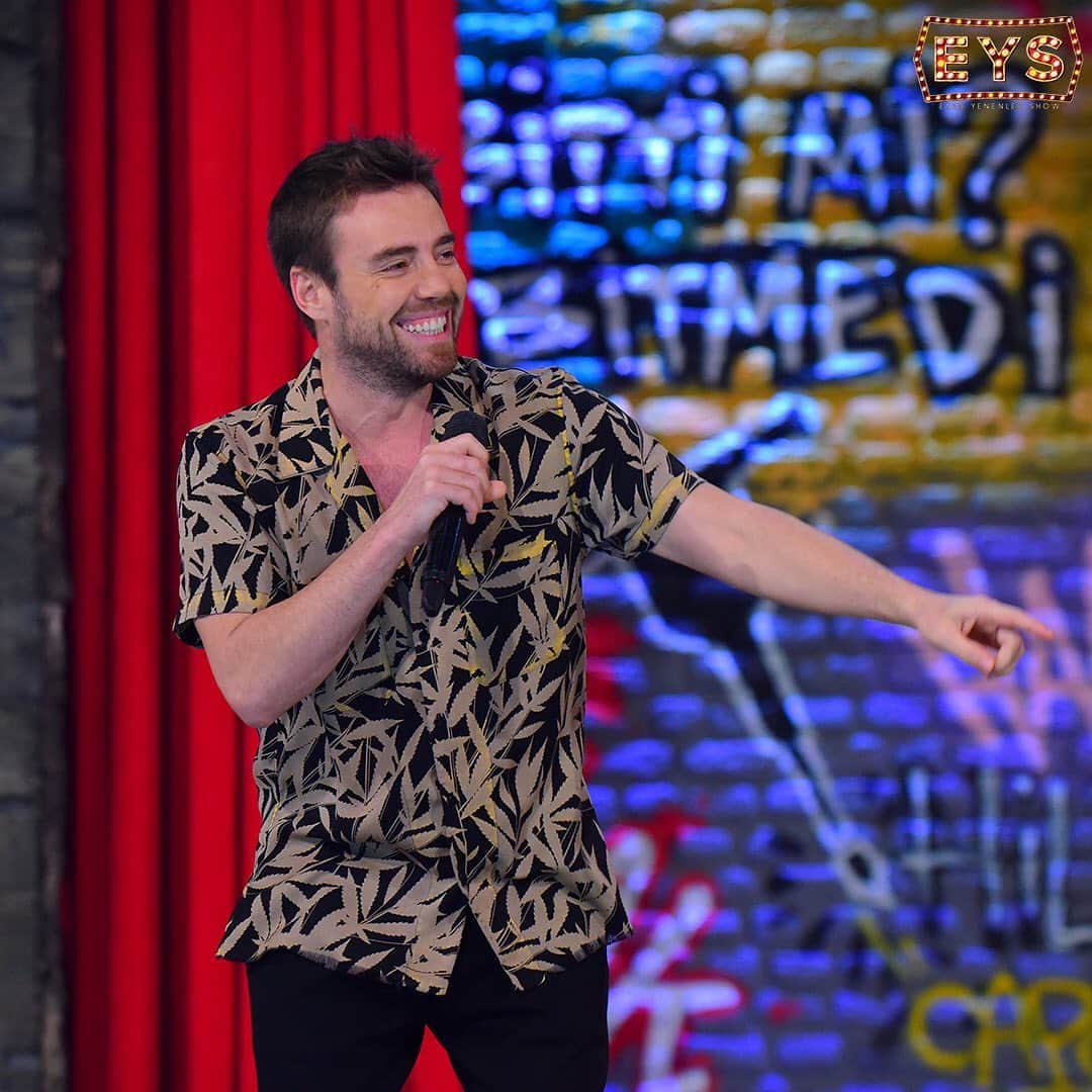 muratdalkilicのインスタグラム：「Bu akşam! #EYS @eseryenenler @tv8」