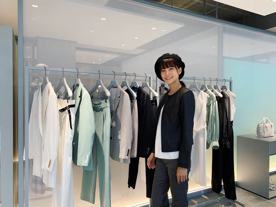 のインスタグラム：「「LOVELESS」2020 SPRING & SUMMER EXHIBITION👗👡✨ ㅤ @loveless__official さんの2020 S/Sの展示会に行ってきました！ ㅤ ちなみに、、、 明後日(11/30)は、LOVELESS青山店(@loveless_aoyama)さんが移設リニューアルオープンするそうです！ ぜひ、新しくなったLOVELESS青山店さんに行ってみてください👀✨ ㅤ #LOVELESS さん」