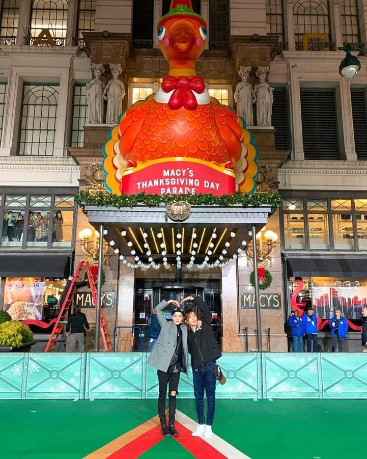 NCT 127さんのインスタグラム写真 - (NCT 127Instagram)「💚 #NCT #NCT127 #Thanksgiving #MacysParade」11月28日 21時57分 - nct127